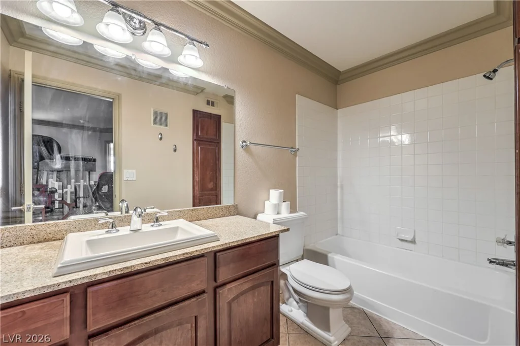 1150 Buffalo, Las Vegas, NV 89128