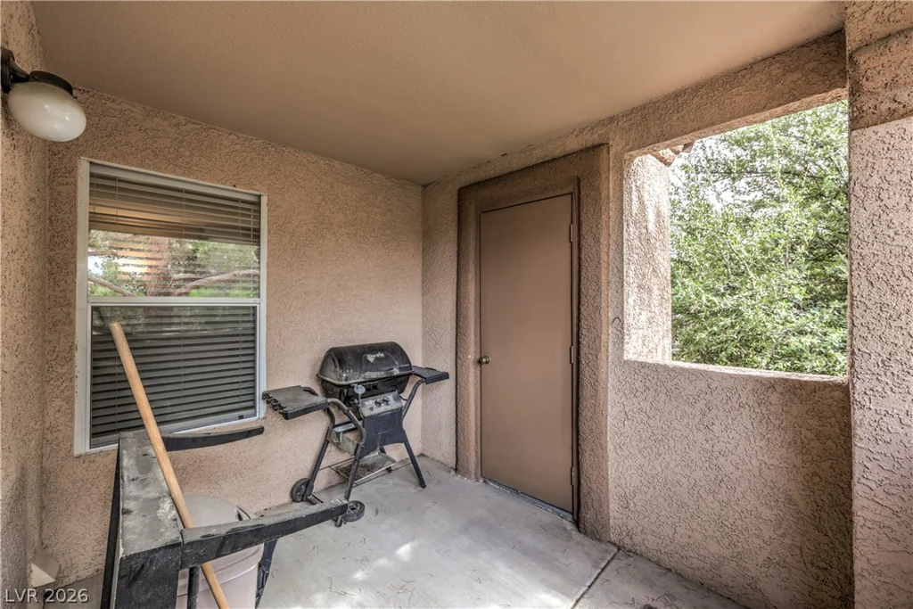 1150 Buffalo, Las Vegas, NV 89128