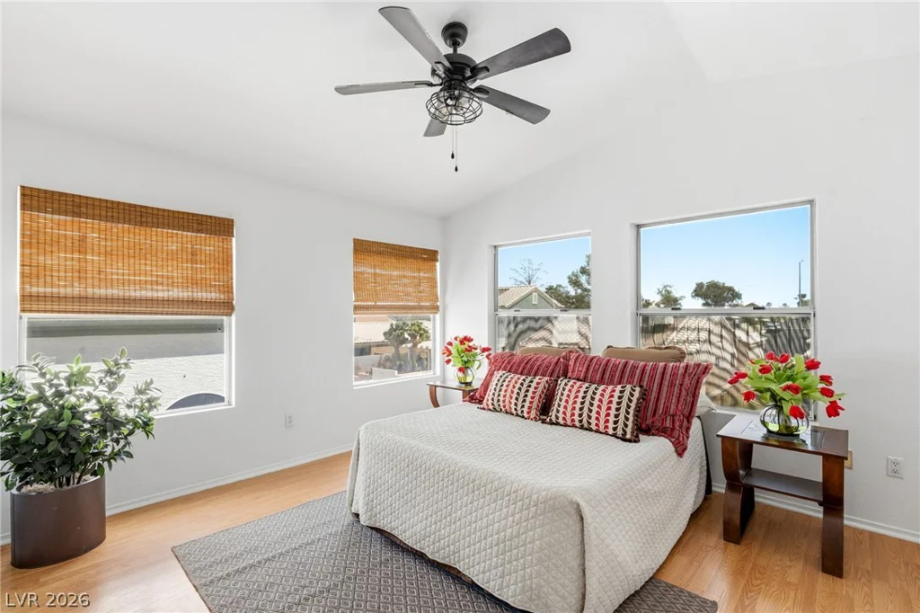 8233 Hydra, Las Vegas, NV 89128