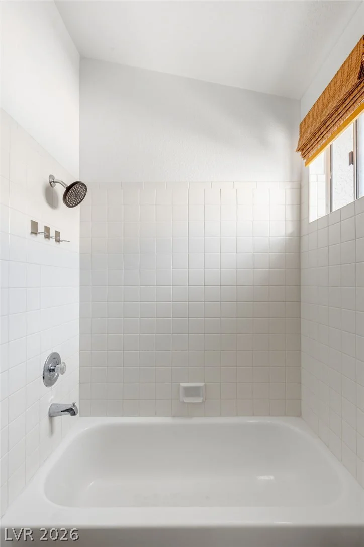 8233 Hydra, Las Vegas, NV 89128