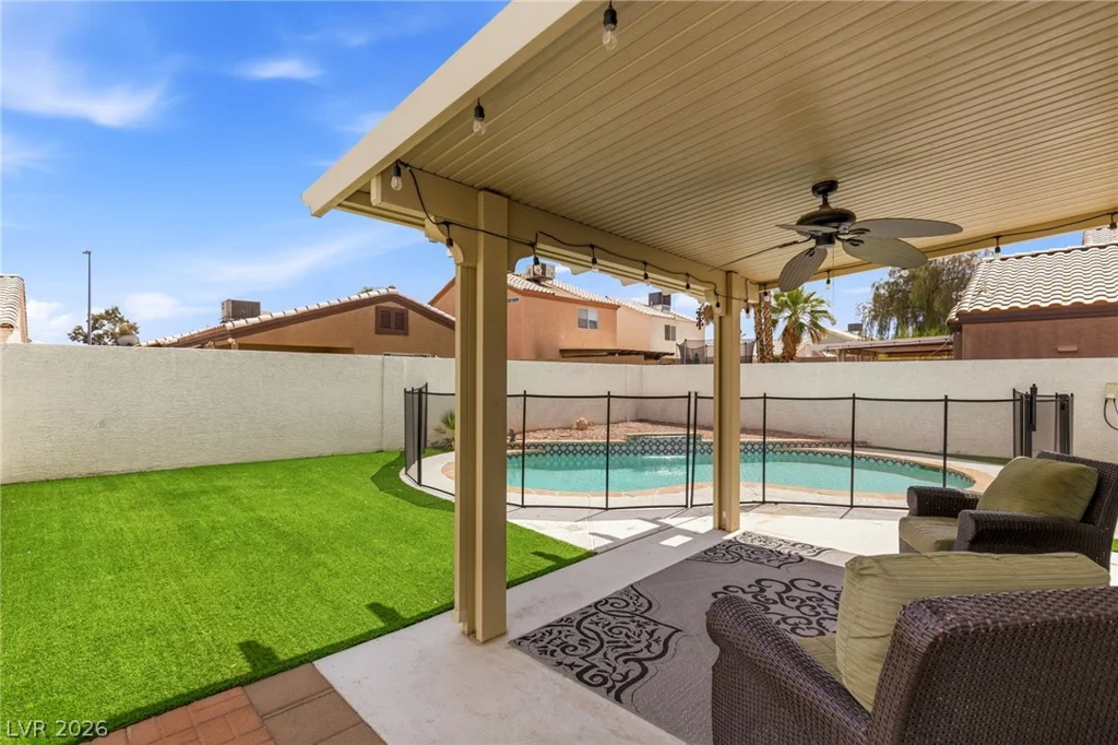 8233 Hydra, Las Vegas, NV 89128
