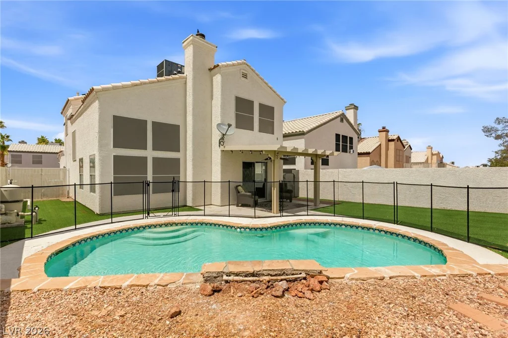 8233 Hydra, Las Vegas, NV 89128