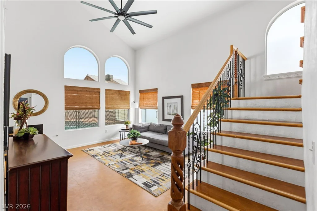 8233 Hydra, Las Vegas, NV 89128