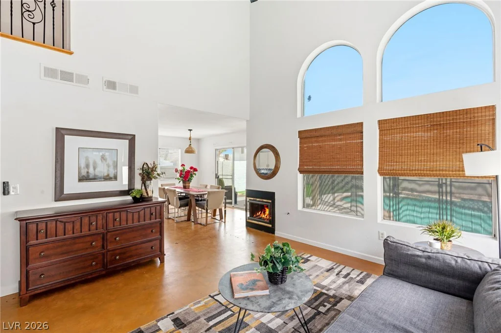 8233 Hydra, Las Vegas, NV 89128