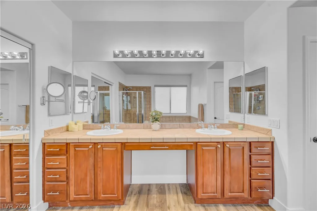 8108 Rocket, Las Vegas, NV 89131