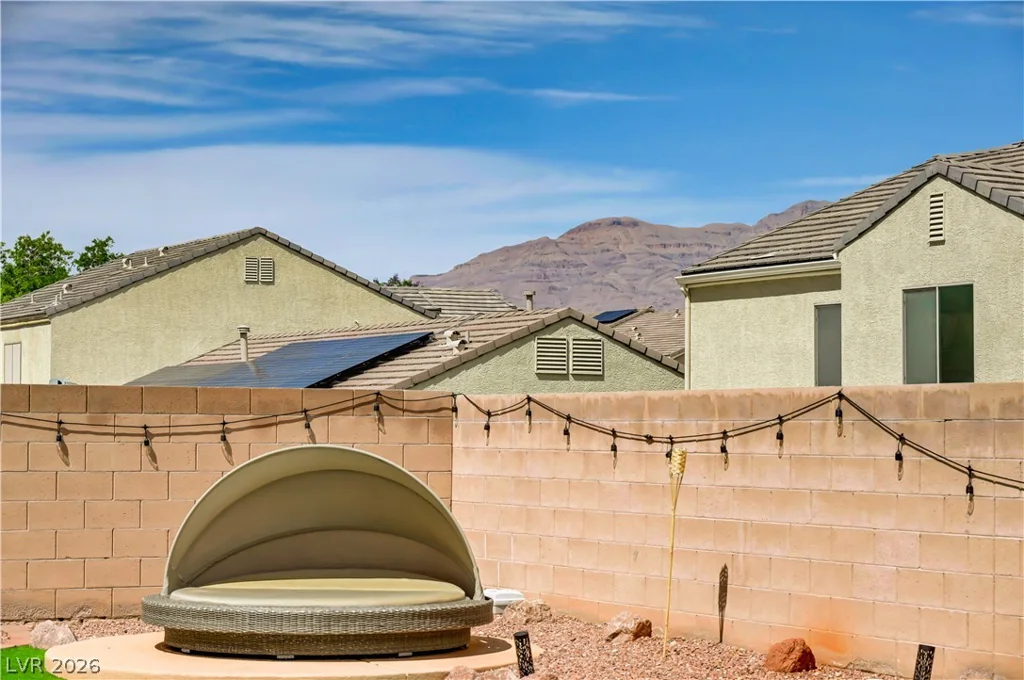 8108 Rocket, Las Vegas, NV 89131