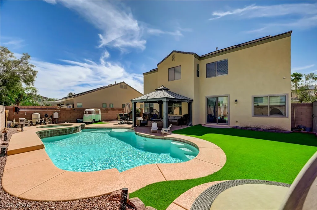 8108 Rocket, Las Vegas, NV 89131