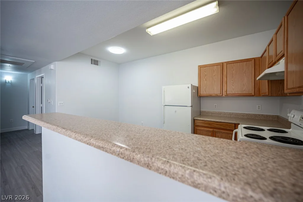 2010 Rancho Lake, Las Vegas, NV 89108