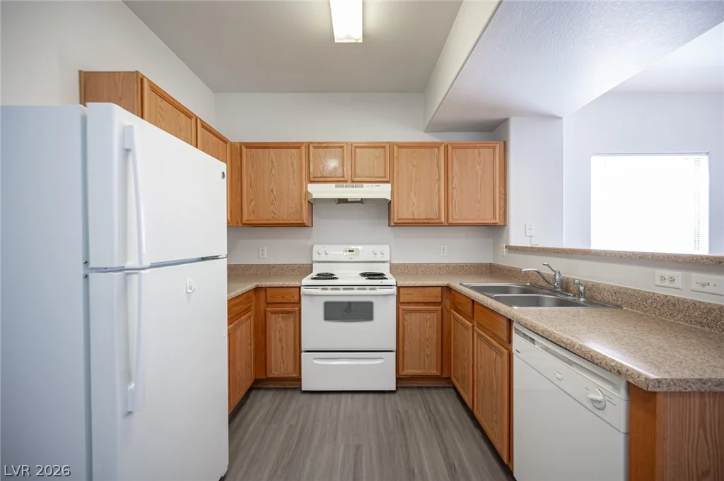2010 Rancho Lake, Las Vegas, NV 89108