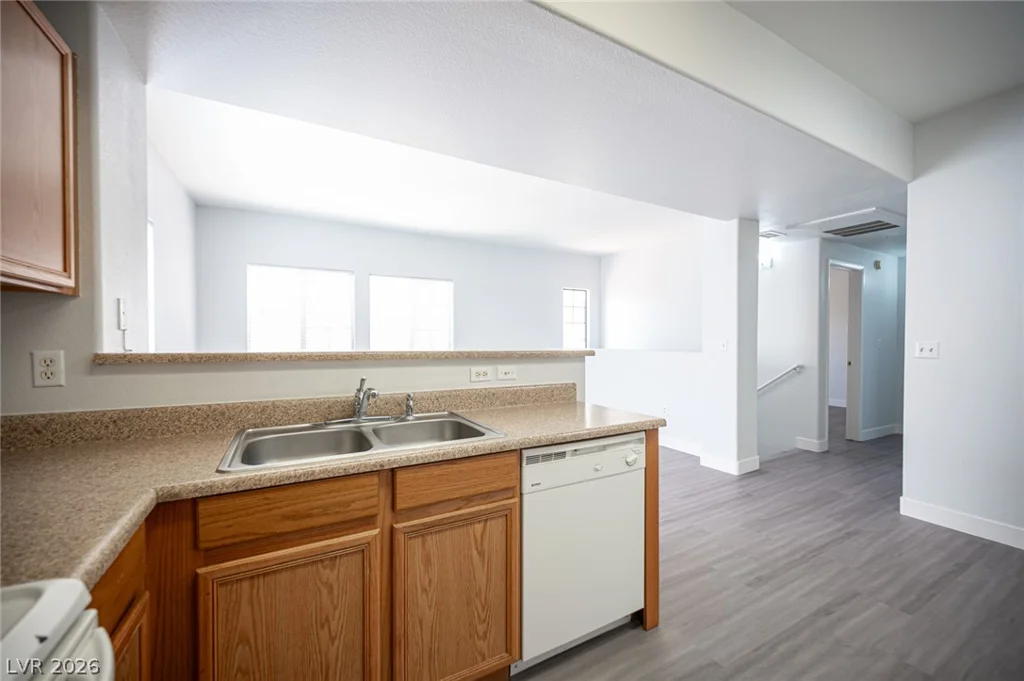 2010 Rancho Lake, Las Vegas, NV 89108
