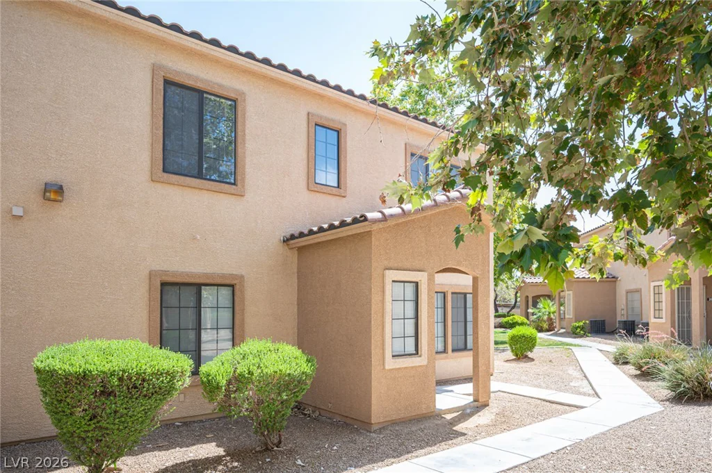 2010 Rancho Lake, Las Vegas, NV 89108