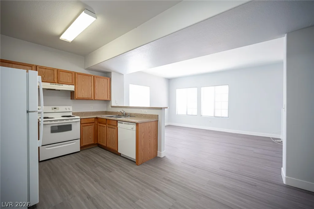 2010 Rancho Lake, Las Vegas, NV 89108