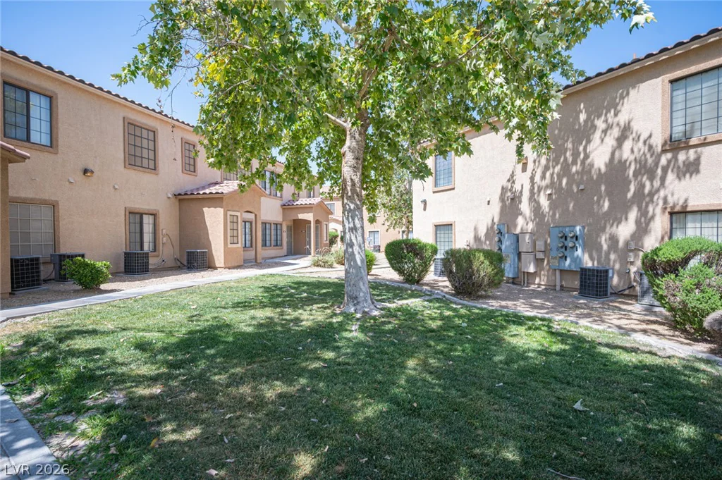 2010 Rancho Lake, Las Vegas, NV 89108