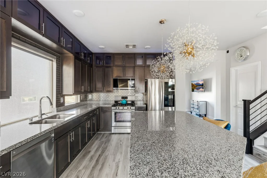 8111 Haywood Estate, Las Vegas, NV 89113