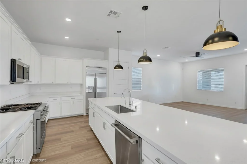 952 Tony Willis, Las Vegas, NV 89138