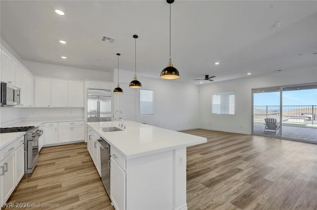 952 Tony Willis, Las Vegas, NV 89138
