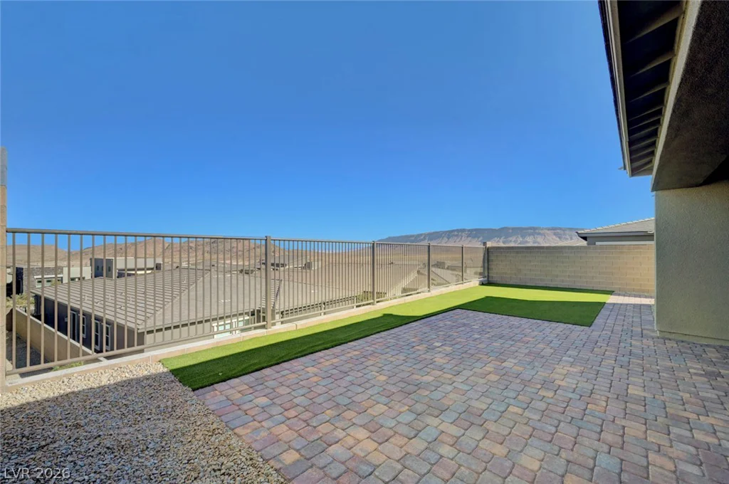 952 Tony Willis, Las Vegas, NV 89138