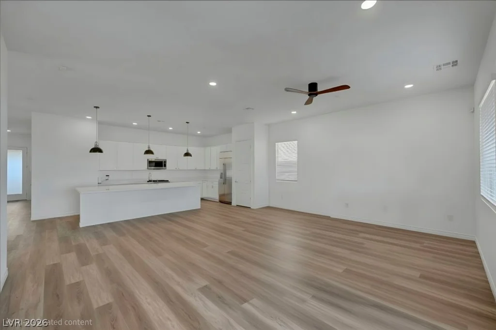 952 Tony Willis, Las Vegas, NV 89138