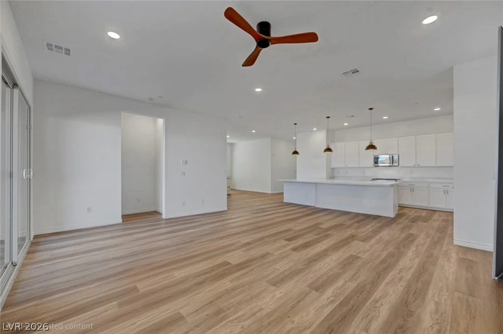 952 Tony Willis, Las Vegas, NV 89138