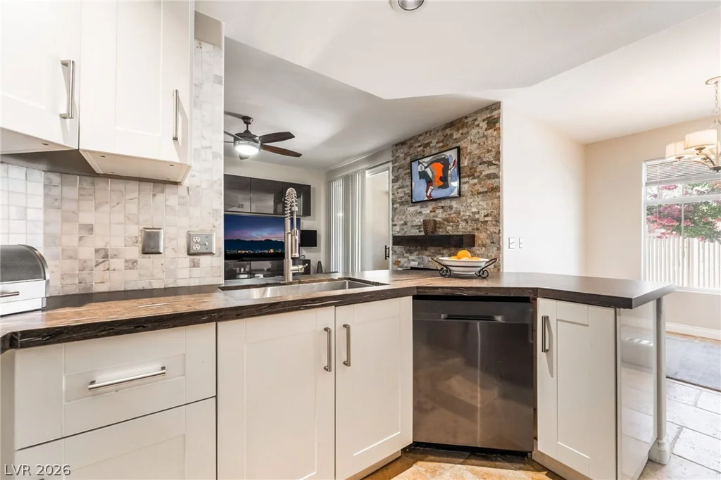 3555 Meridale, Las Vegas, NV 89147