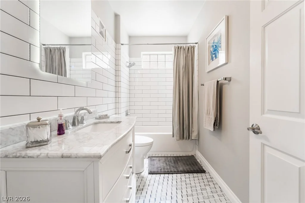 3555 Meridale, Las Vegas, NV 89147