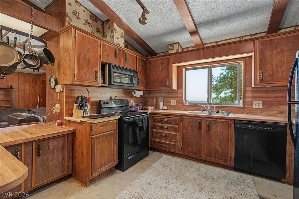 2171 Quail Run, Pahrump, NV 89060