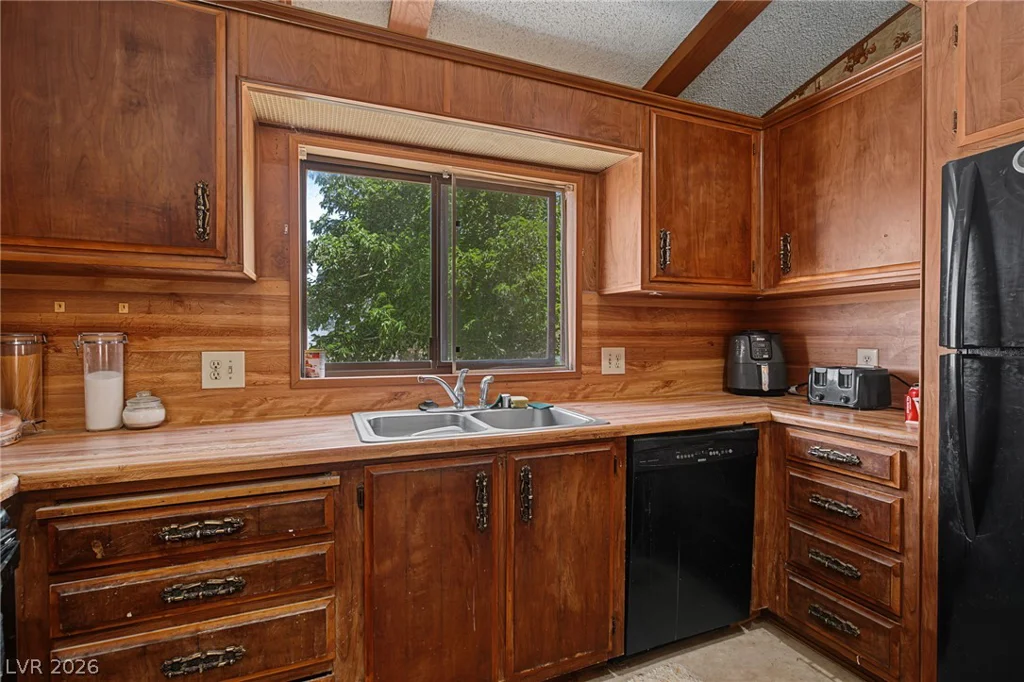 2171 Quail Run, Pahrump, NV 89060