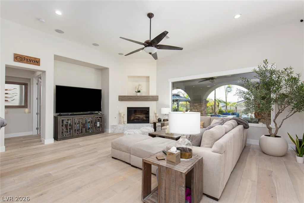 252 Hull, Henderson, NV 89015