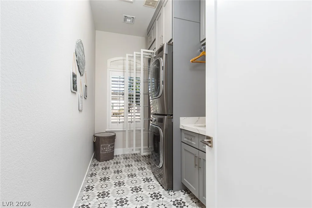 252 Hull, Henderson, NV 89015