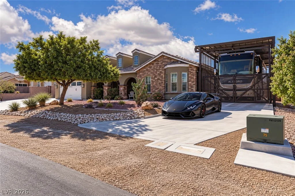252 Hull, Henderson, NV 89015