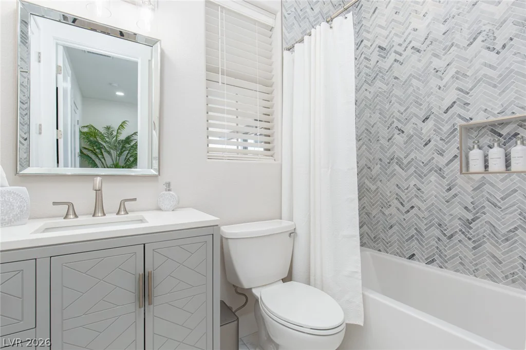 252 Hull, Henderson, NV 89015