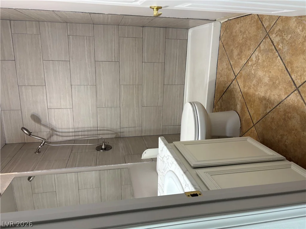 9986 CATALINA CANYON, Las Vegas, NV 89147