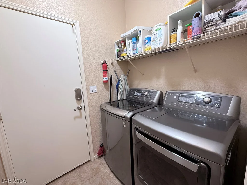 8121 Danaides, Las Vegas, NV 89131