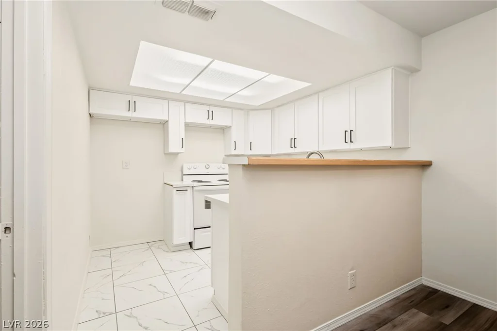 8455 Sahara, Las Vegas, NV 89117