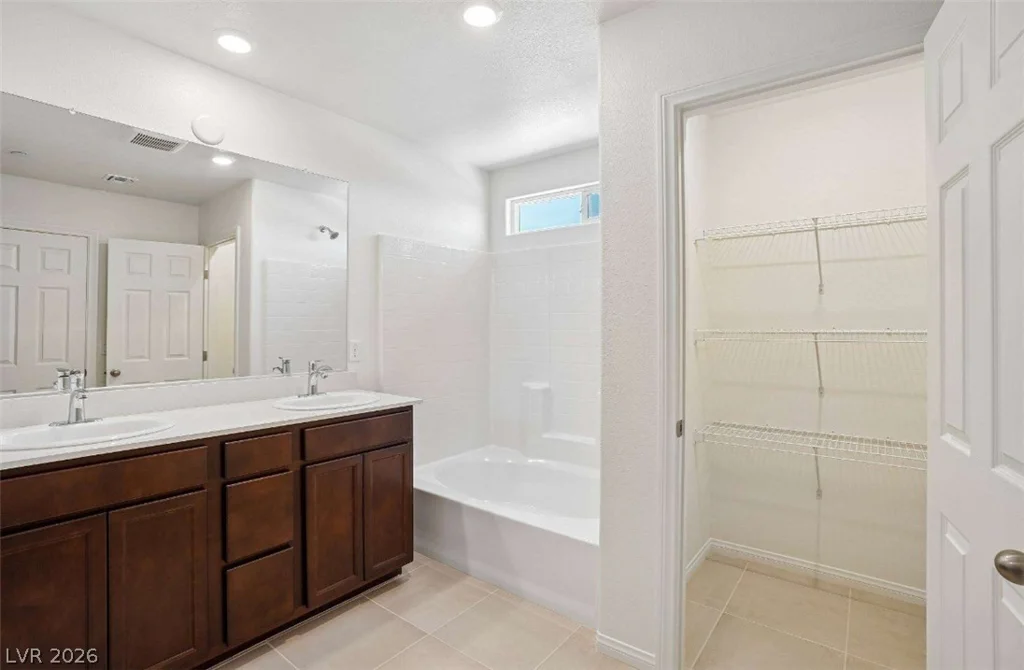 9532 Hinson, Las Vegas, NV 89139