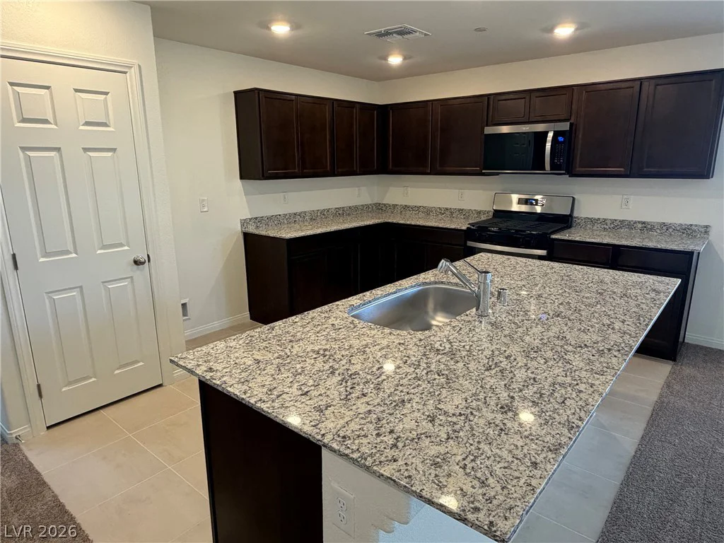 9532 Hinson, Las Vegas, NV 89139