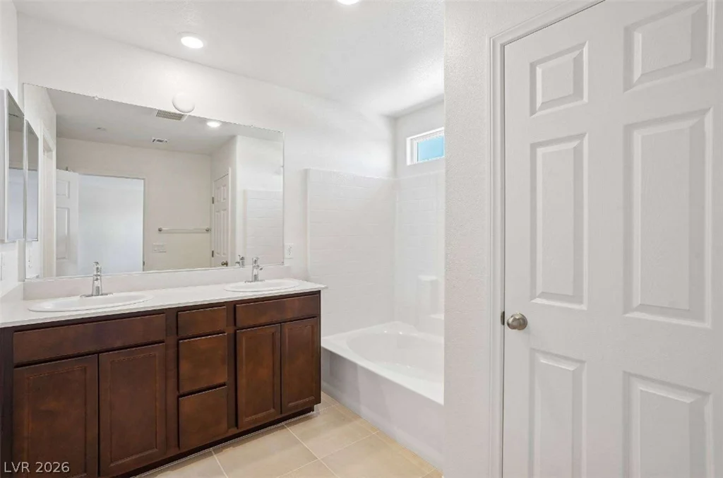 9532 Hinson, Las Vegas, NV 89139