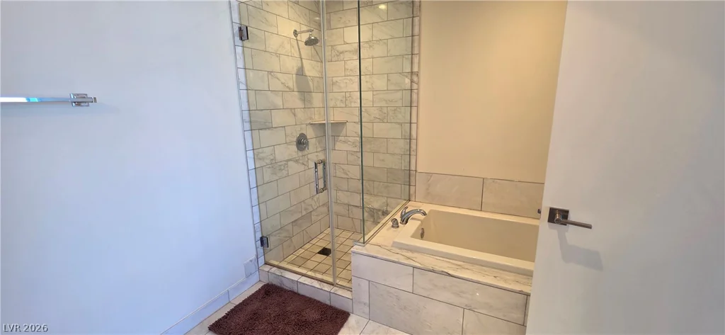 4471 Dean Martin, Las Vegas, NV 89103