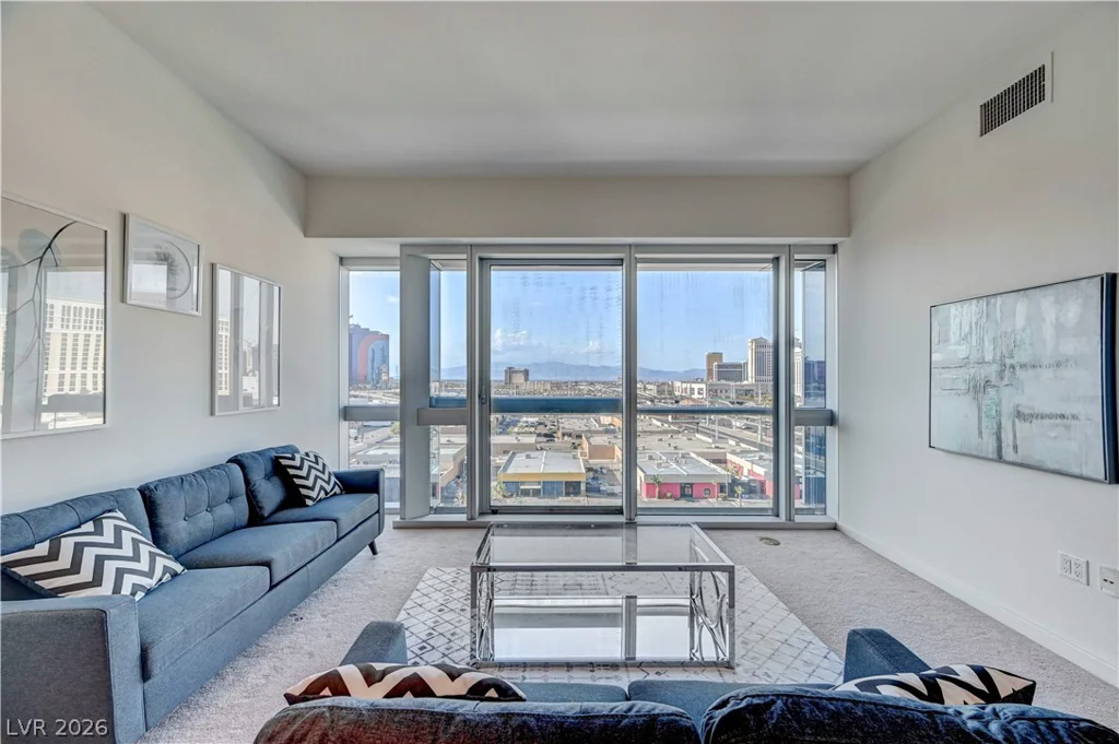 4471 Dean Martin, Las Vegas, NV 89103