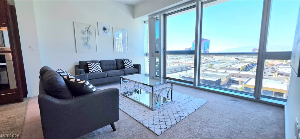 4471 Dean Martin, Las Vegas, NV 89103
