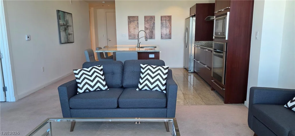 4471 Dean Martin, Las Vegas, NV 89103