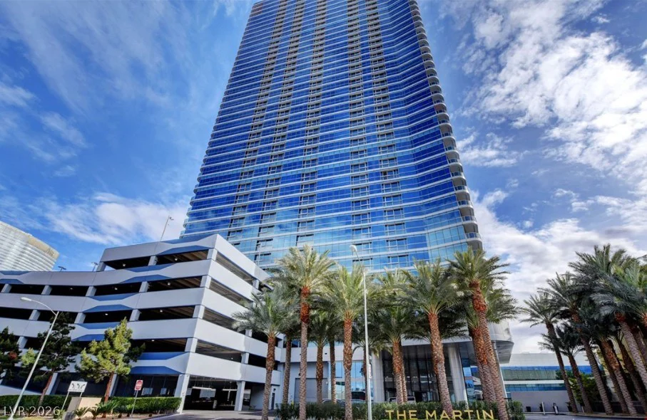 4471 Dean Martin, Las Vegas, NV 89103