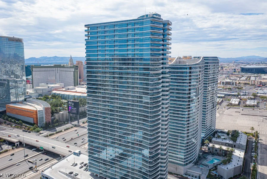 4471 Dean Martin, Las Vegas, NV 89103