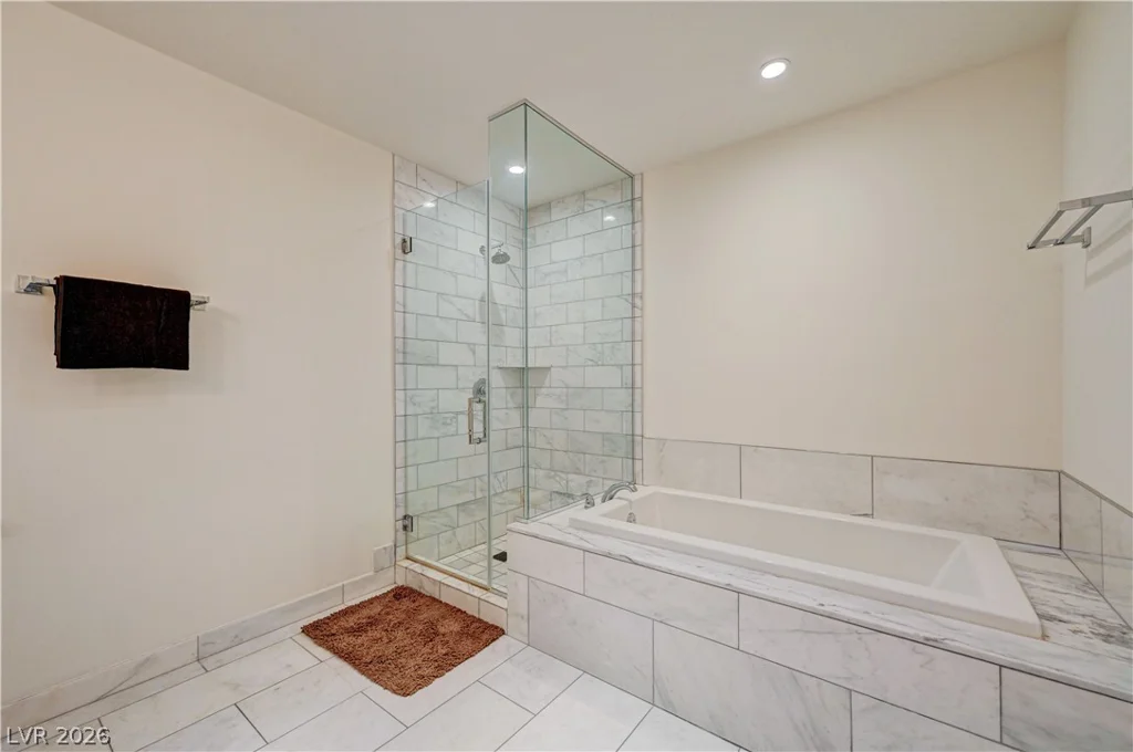 4471 Dean Martin, Las Vegas, NV 89103