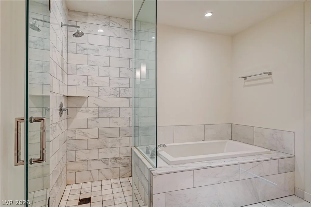 4471 Dean Martin, Las Vegas, NV 89103