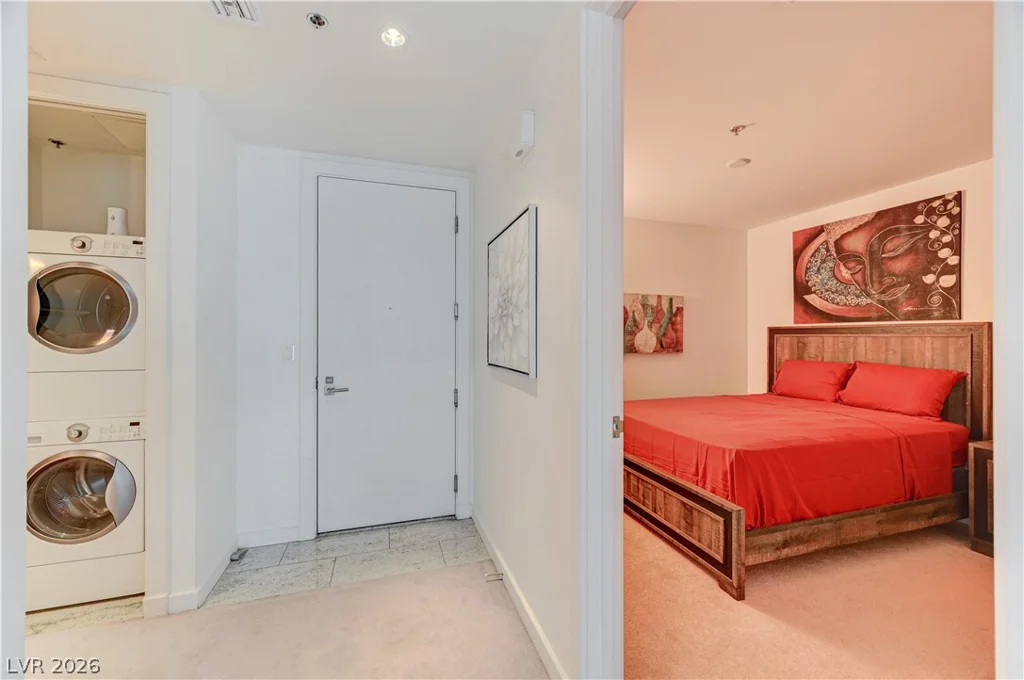 4471 Dean Martin, Las Vegas, NV 89103