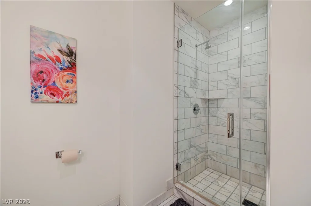 4471 Dean Martin, Las Vegas, NV 89103