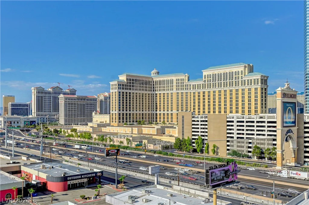 4471 Dean Martin, Las Vegas, NV 89103