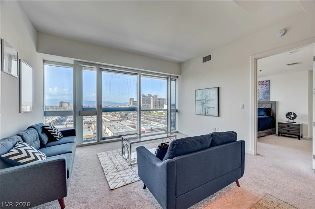 4471 Dean Martin, Las Vegas, NV 89103