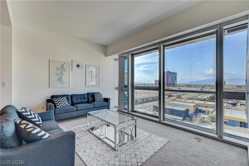 4471 Dean Martin, Las Vegas, NV 89103